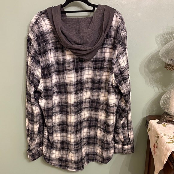 Sonoma Black and White Plaid Hooded Shirt - Picture 3 of 5